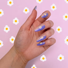 Load image into Gallery viewer, Daisy Baby Press On Nails
